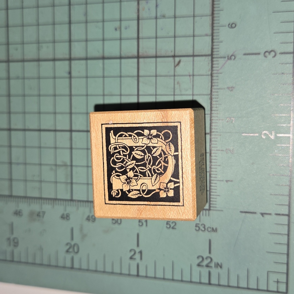 U Monogram rubber stamp with floral vine